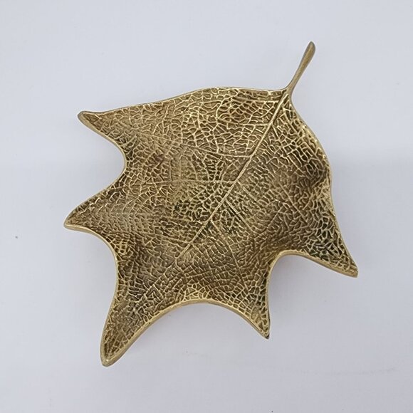 Solid Brass Leaf Trinket Ring Dish Maple Leaf Vintage 5" x 6" - Picture 2 of 5